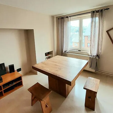 公寓 Appartement Charmant Jambes